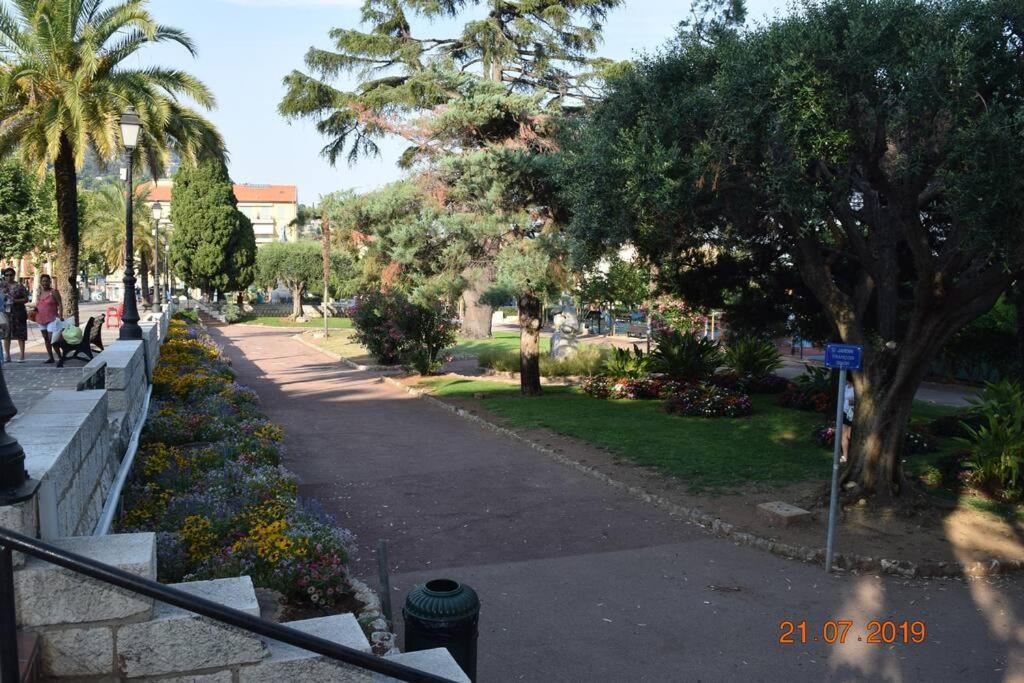 Appartamento Iafrate-Oksoleil Villefranche-sur-Mer Esterno foto